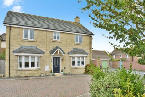 Kilby Crescent, St Andrews Ridge, Swindon