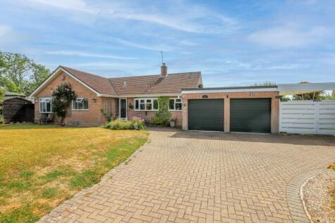 River Lane, Charlton Marshalll