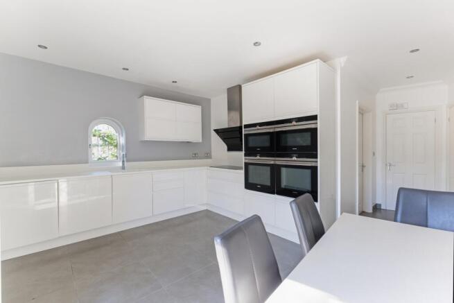 87241_10 Gowrie P...