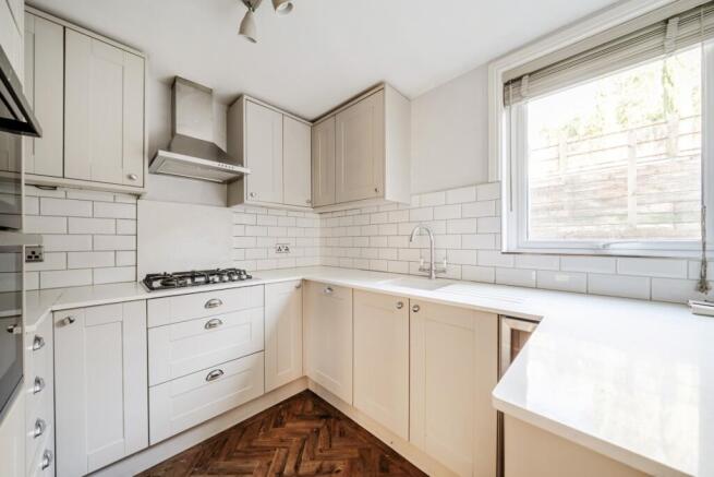 1394275-7-6945485...