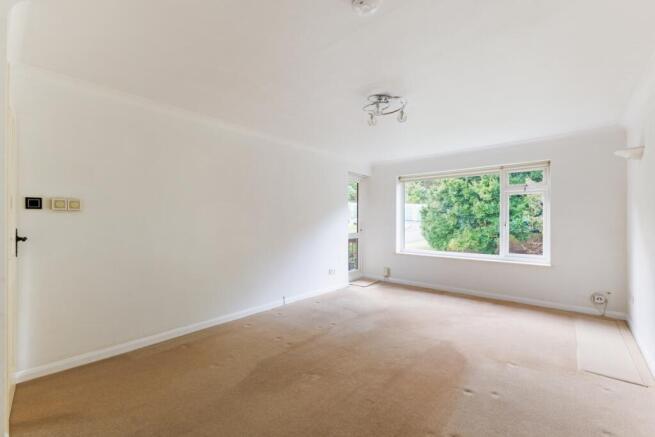 85825_18 Underwoo...