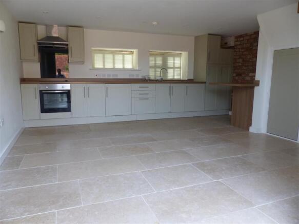 Kitchen / living room