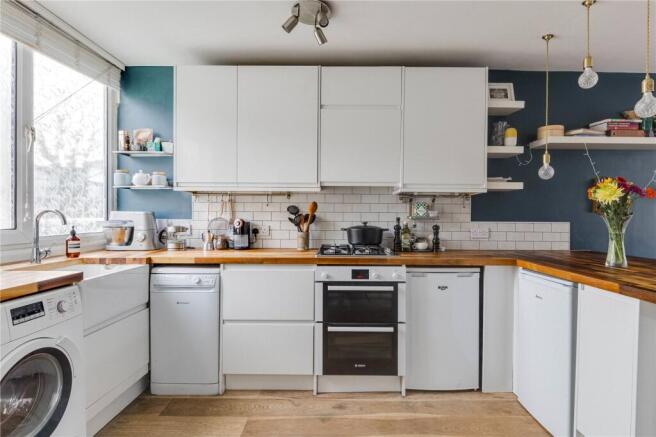 Lysander House, E2