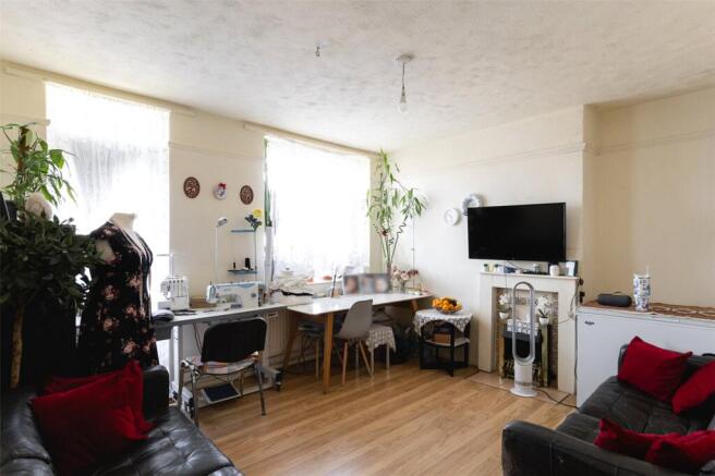 Linslade House, E2