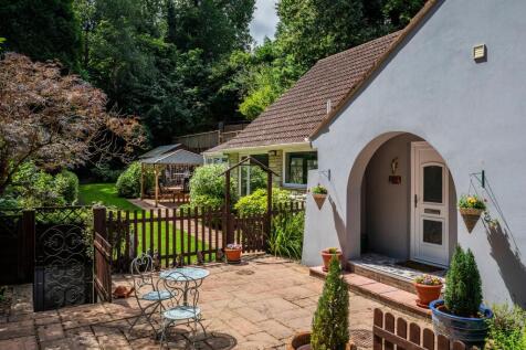 Sandy Way, Redhill, Bournemouth , BH10 7DL