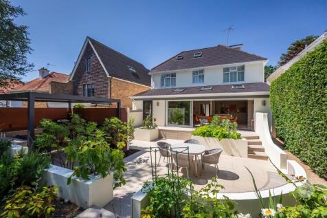 Brownsea View Avenue, Lilliput, Poole, BH14