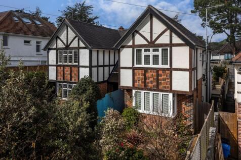 Lilliput Road, Lilliput, Poole, BH14 8JX