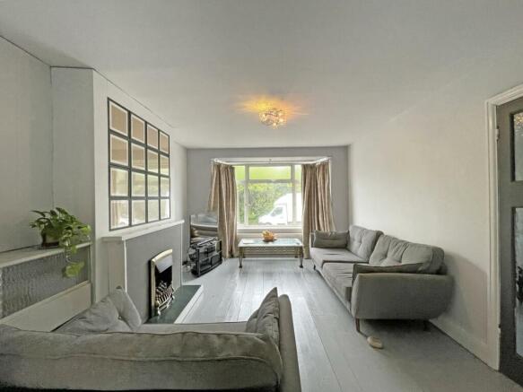 St Levan Road 39 Lounge Front.jpg