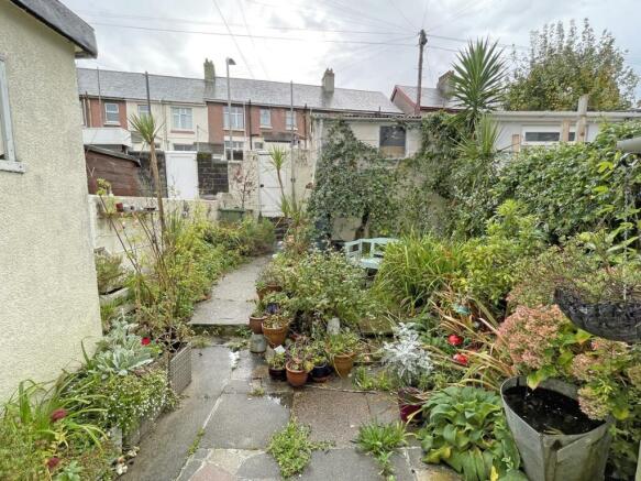 St Levan Road 39 Garden Front.jpg