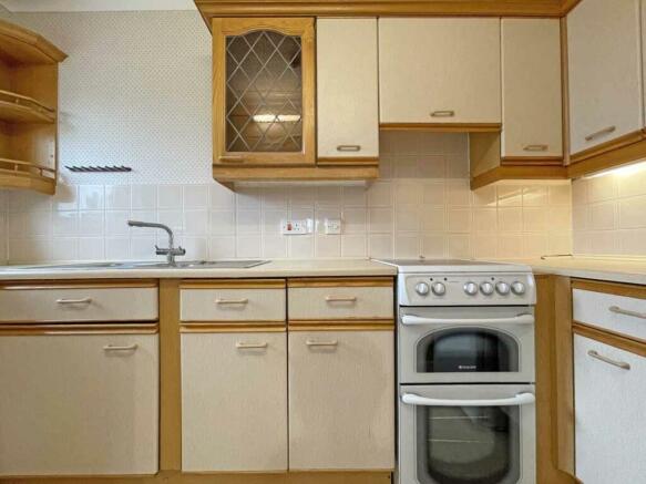 Elim Court 31 Kitchen 1.jpg