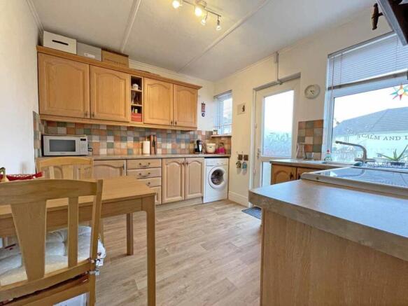 Grenville Road 171 - Kitchen Dining Room...jpg