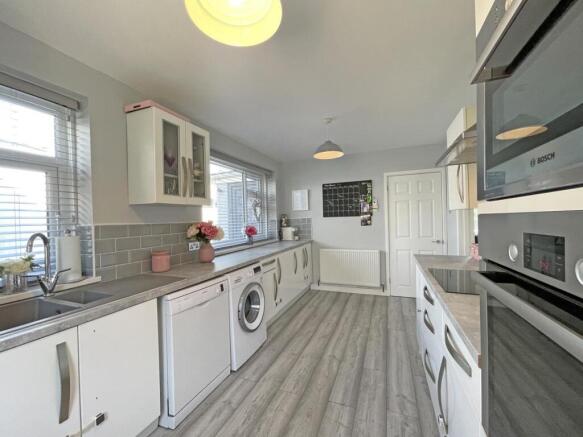 Treveneague Gardens 47 Kitchen Front.jpg