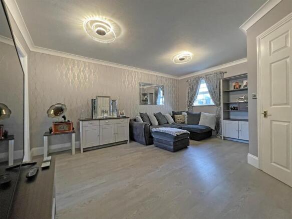 Temeraire Road 85 lounge for front page.jpg