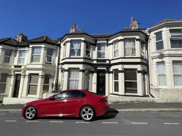 Pentillie Road 10 Flat 4 - New Outside.jpg
