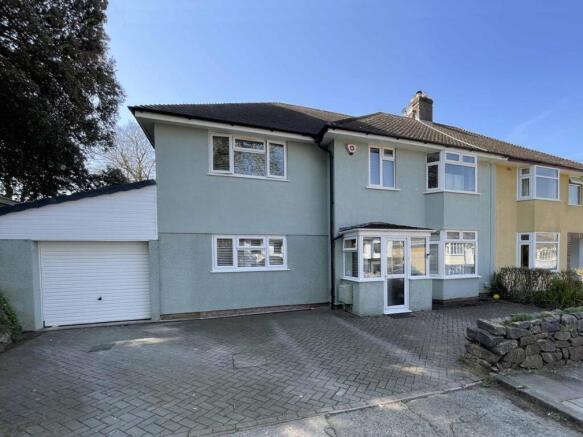 Great Berry Road 52 - Front 1.jpg