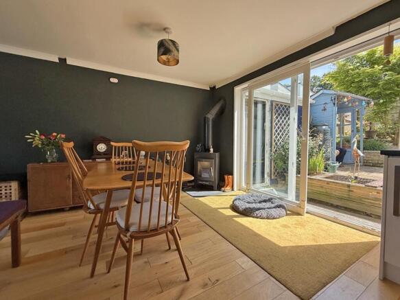 Mersey Close 66 - Dining FP.jpg