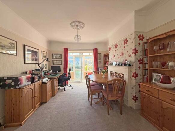 Lester Close 10 Dining Room Front.jpg
