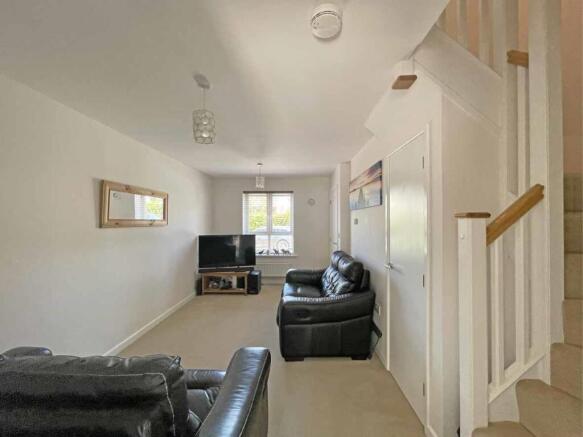Cobham Close 49 - Lounge Front.jpg