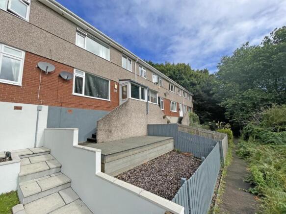 Ashford Close 29 Front.jpg