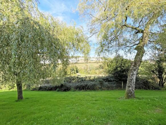 Tailyour Road 180 - Front View.jpg