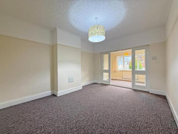 Seacroft Road 14 - Lounge FRont.jpg