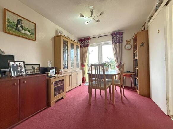 Pattinson Drive 48 - Dining Room.jpg