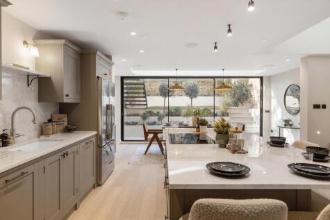 Rostrevor Road, London, SW6