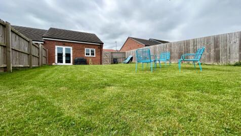 NO ONWARD CHAIN at Leah Way, Asfordby, LE14 3XY