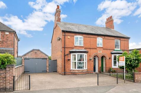 The Charming Ivy Villas, Main Street, Asfordby, LE14 3RZ