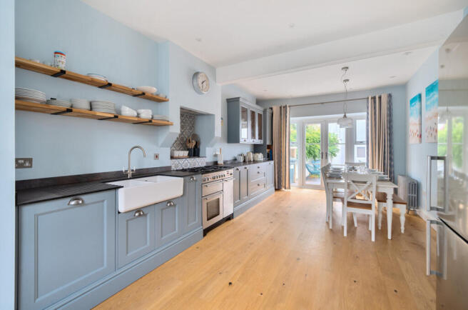 1298997-16-684862...