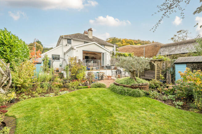 1371030-3-68f7735...