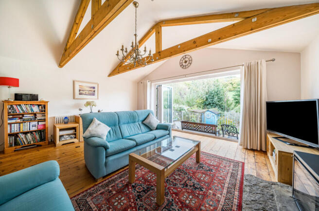 1371030-5-68f7737...