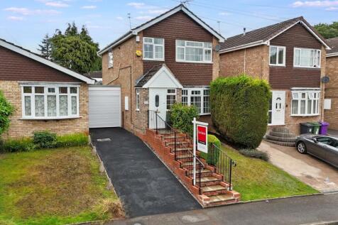 Denham Gardens, Castlecroft, WV3