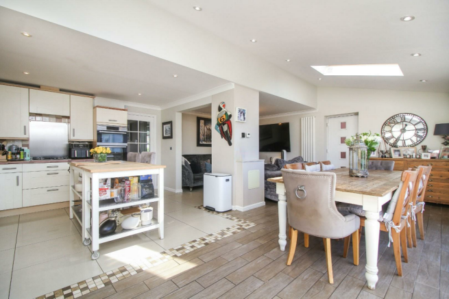 Family / Kitchen / Dining Room