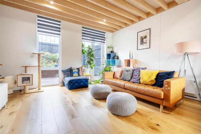 Living Room / Diner