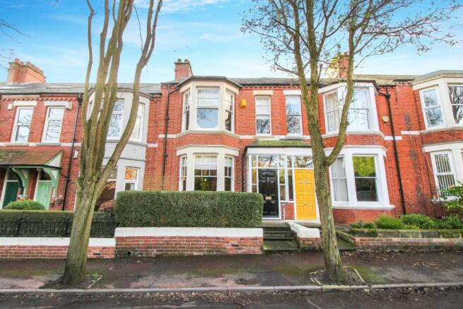 3 Bedroom Terraced House For Sale In Windsor Gardens North