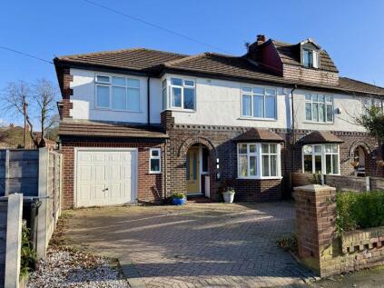 Central Drive, Romiley