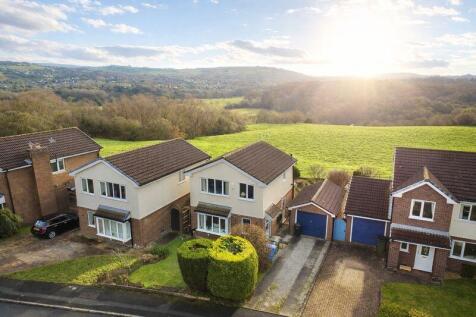 Waterford Avenue, Romiley