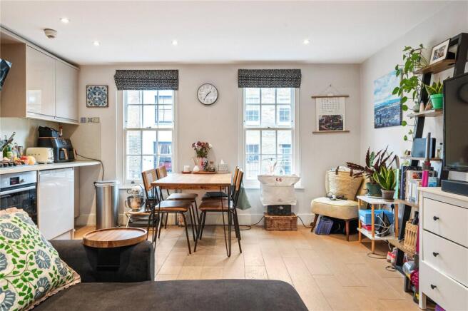 Kitchen/Lounge