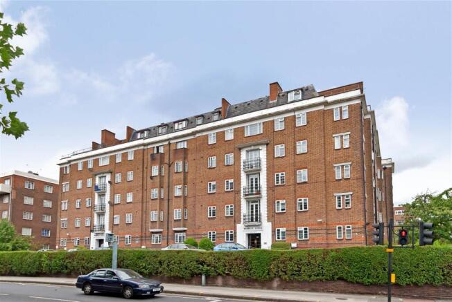 Warwick Lodge 26 Ext hi(2).jpg