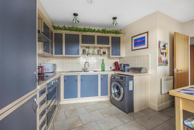 KITCHEN.jpg
