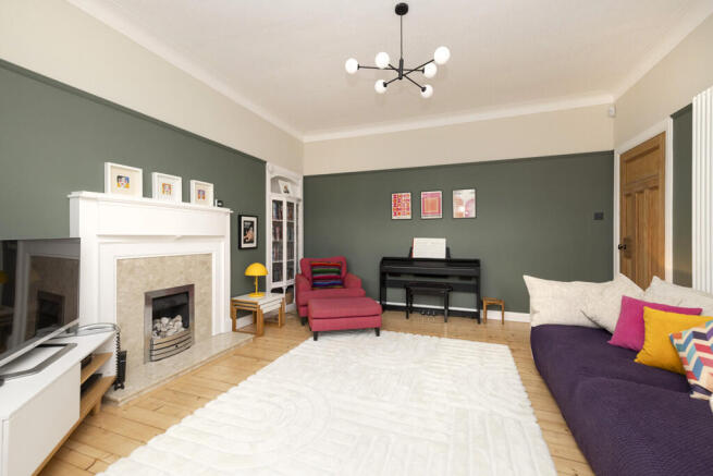 Sitting Room 1 - 28 Cadogan Road