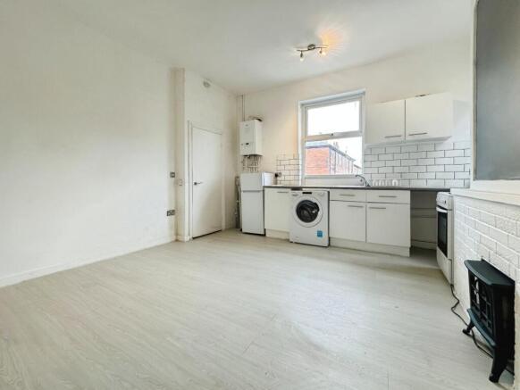 Kitchen/Living Area