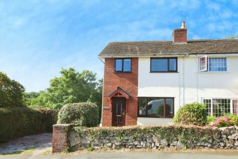 Holywell - 3 bedroom semi-detached house