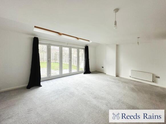 Living/Dining Area