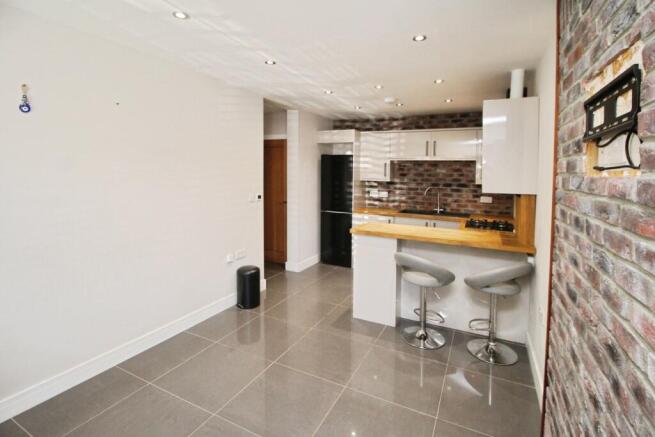 Lounge/Kitchen