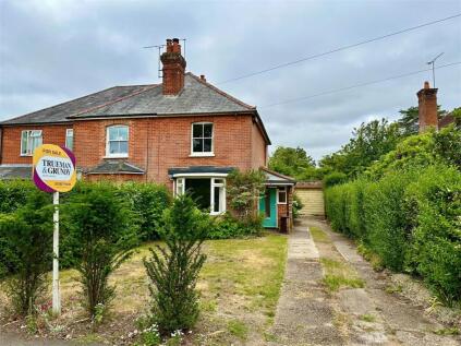 School Road, Rowledge, Farnham