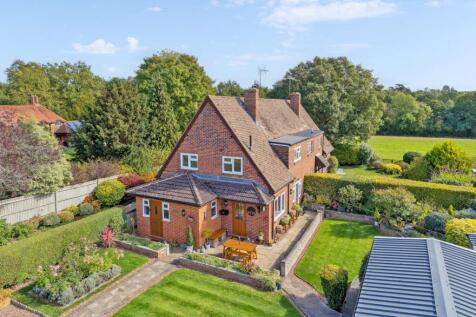 Chapel Lane, Stoke Poges, SL2