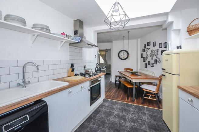 Kitchen / Dining Roo