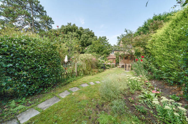 1340014-4-689b3b9...